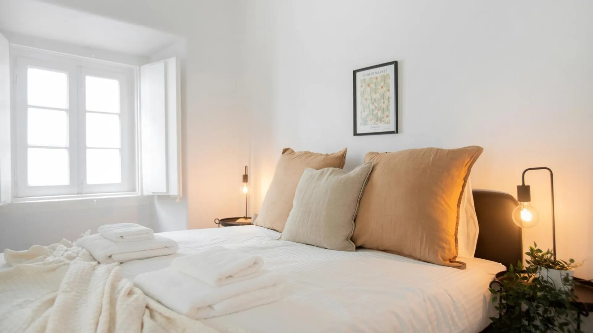 Charming 3-Bedroom Retreat In The Heart Of Lisboa 0*,