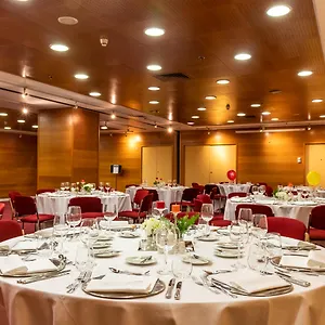 4* מלון Radisson Blu