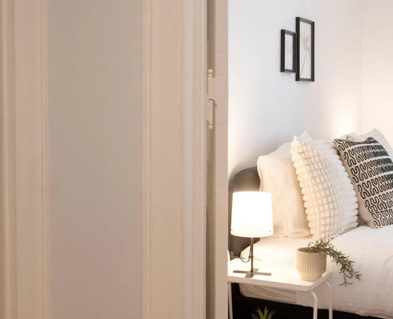 Charming 3-Bedroom Retreat In The Heart Of Lisbon Apartment