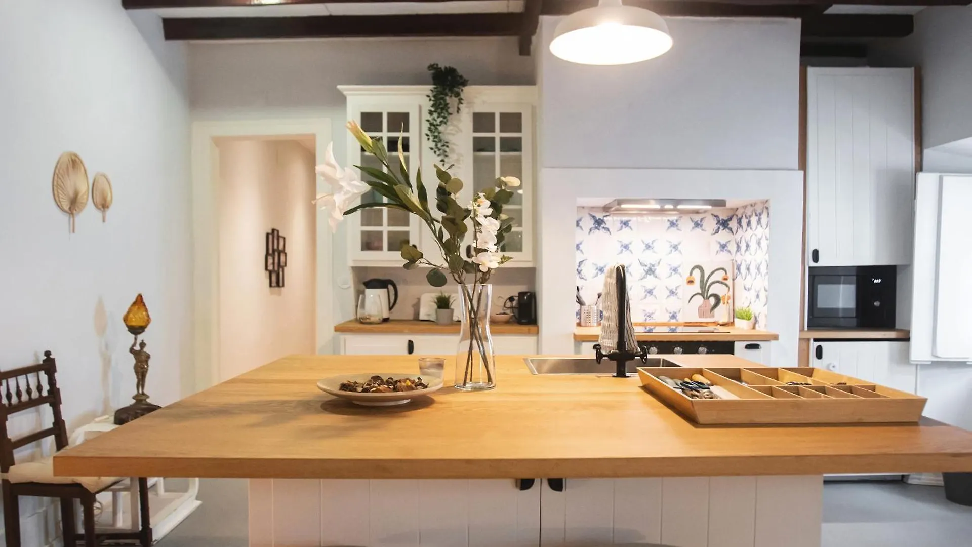 Charming 3-Bedroom Retreat In The Heart Of Lisbon Apartment