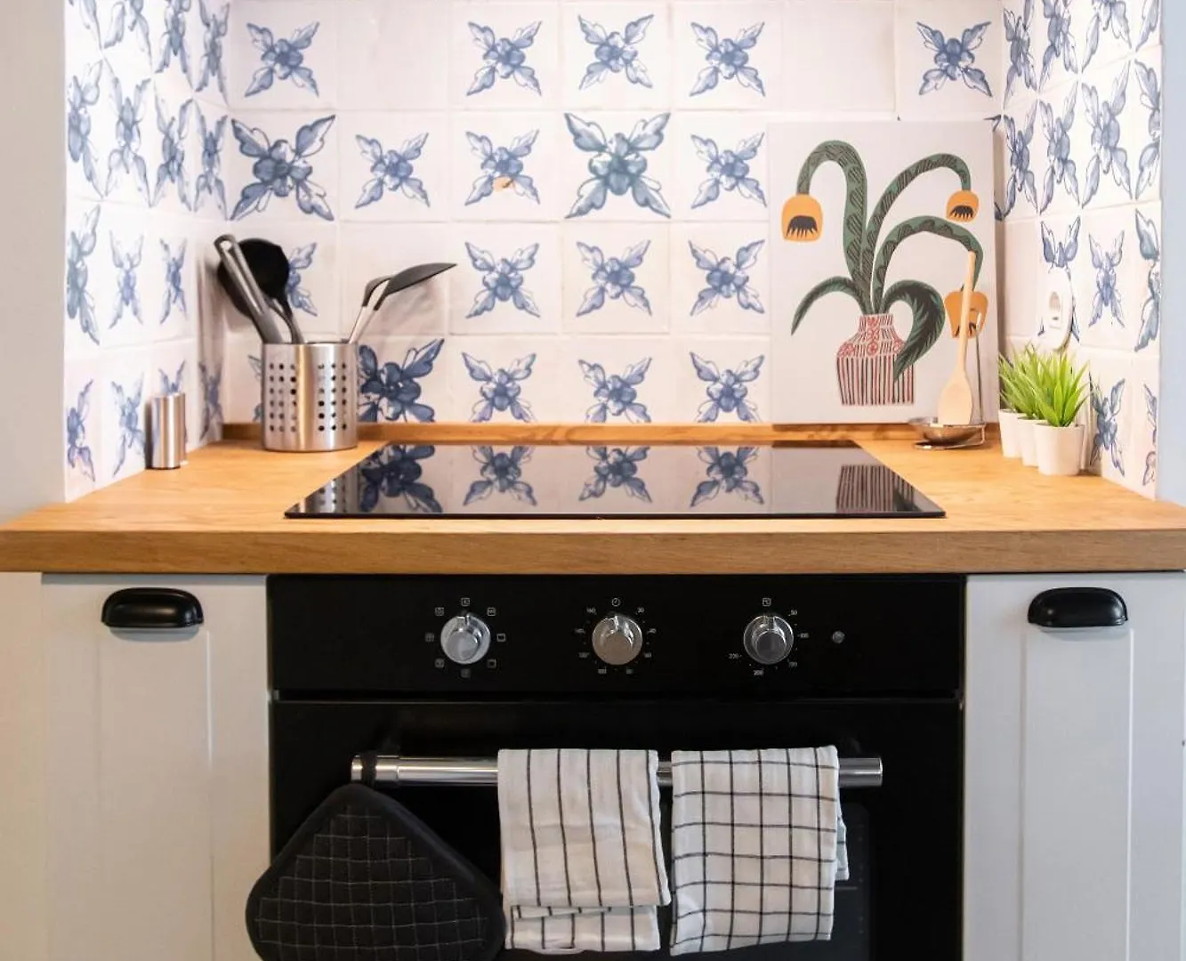 Charming 3-Bedroom Retreat In The Heart Of Lisbon Portugal