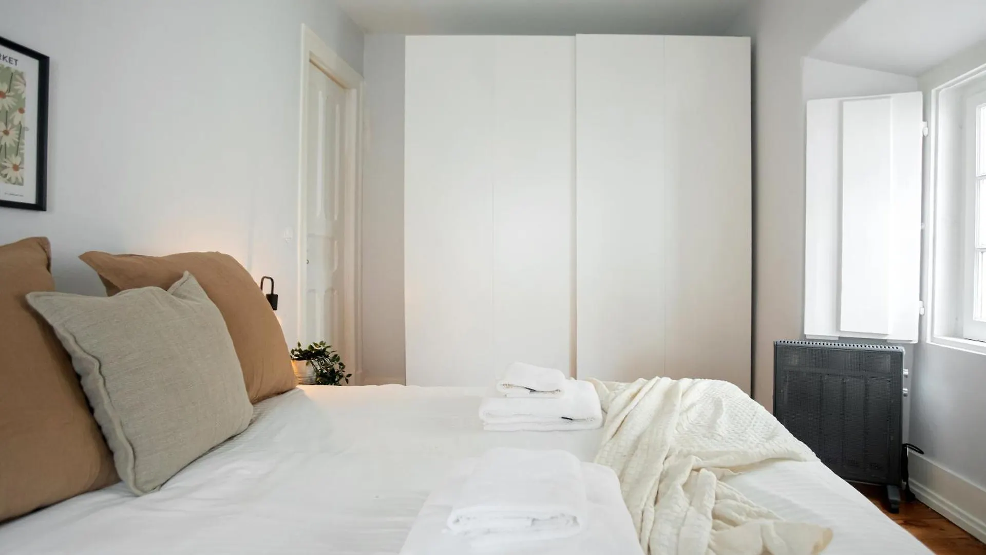 Charming 3-Bedroom Retreat In The Heart Of Lisbon Portugal