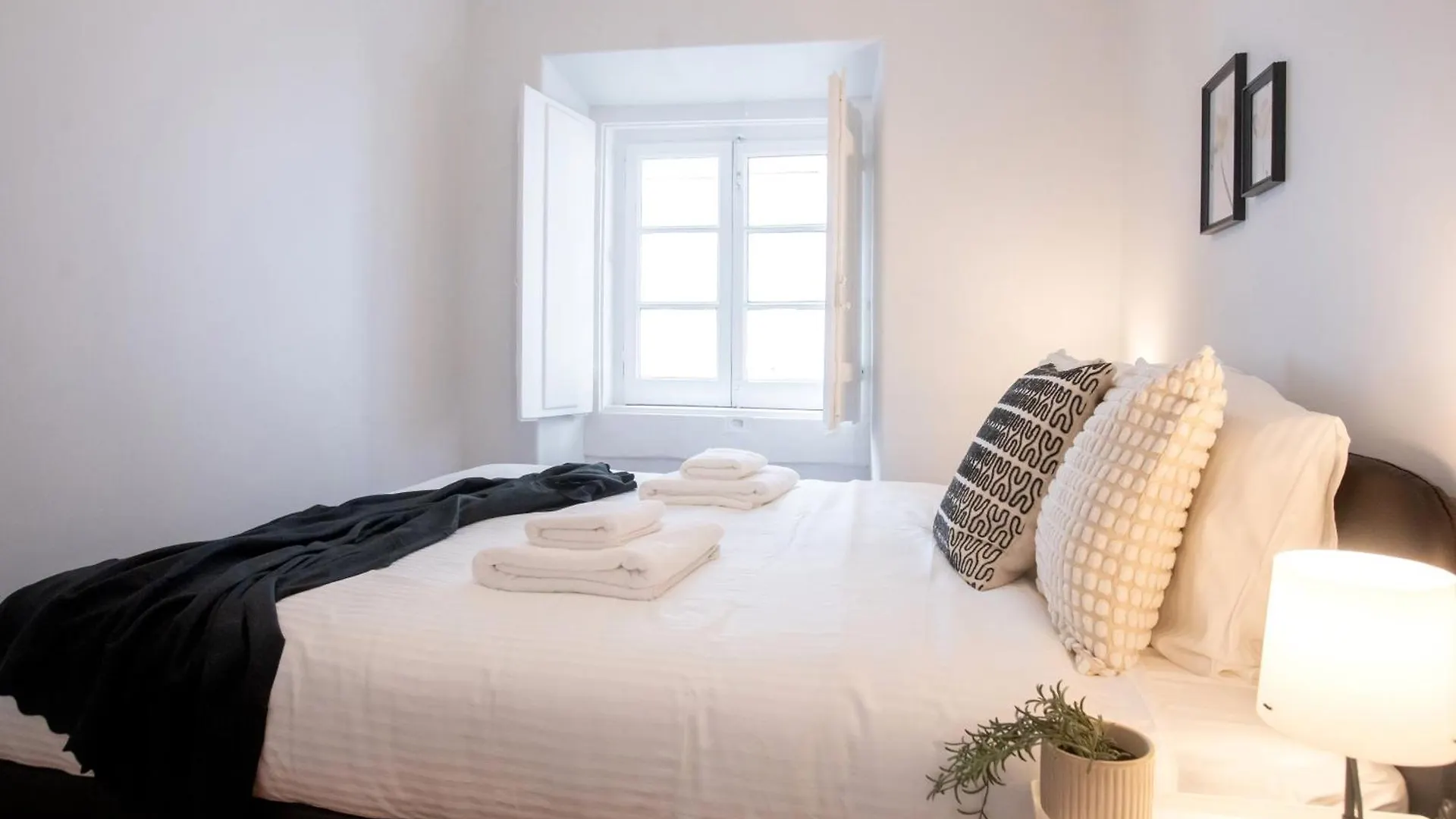 Charming 3-Bedroom Retreat In The Heart Of Lisbon